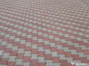 Bolțari de beton , pavaje , accesorii din tabla pentru gard și acoperiș 