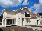 CASA INDIVIDUALA CU GARAJ - ZONA CENTRALA - 162 MP UTILI 