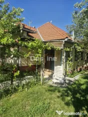 Casă frumoasă - zonă liniștită 