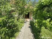 Casă frumoasă - zonă liniștită 