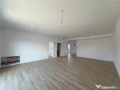 DUPLEX SPATIOS - 42 MP LIVING - APROAPE DE ORAS 