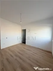 DUPLEX SPATIOS - 42 MP LIVING - APROAPE DE ORAS 