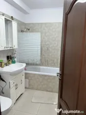 GIROC - 3 Camere - Etaj 1 - Pod cu intrare din apartament 