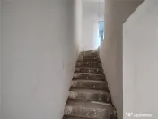 Casa insiruita in zona foarte buna - teren generos - dispon 