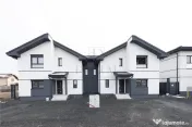 Duplex separat prin casa scarii - finisaje premium - compart 