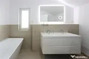 Duplex separat prin casa scarii - finisaje premium - compart 