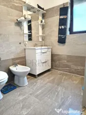 GIROC - 4 CAMERE - 2 BAI - DECOMANDAT - POD - PARCARE PRIVAT 