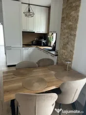 Apartament Lux &Business la cheie: cu vedere la munte, curte 