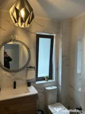 Apartament Lux &Business la cheie: cu vedere la munte, curte 