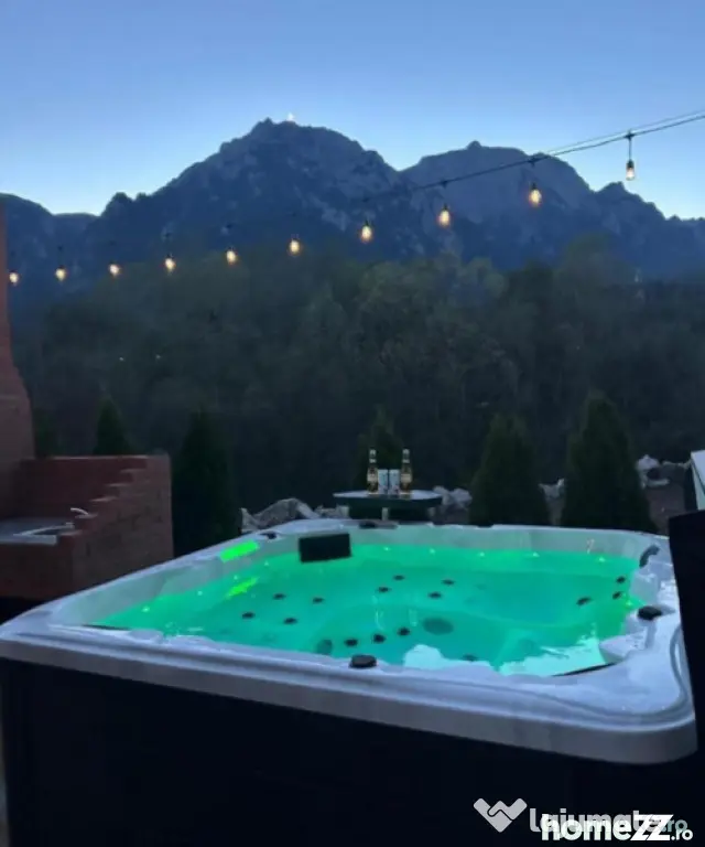 Apartament Lux &Business la cheie: cu vedere la munte, curte