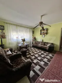 Apartament 3 camere, 64mp, zona Decebal