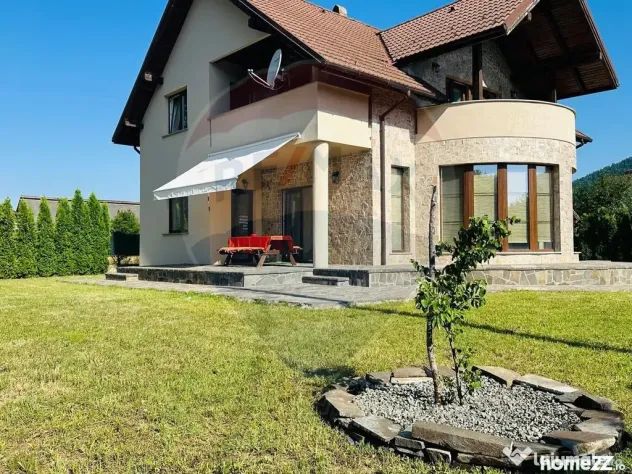 Casă modernă cu 5 camere | Tăuții de Sus | Lux și confort - Tautii De Sus (Maramures)