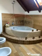Casă modernă cu 5 camere | Tăuții de Sus | Lux și co...