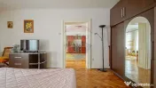 APARTAMENT ISTORIC 110 MP CU POD SI VEDERE SPRE STRADA RE... 