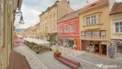 APARTAMENT ISTORIC 110 MP CU POD SI VEDERE SPRE STRADA RE... 