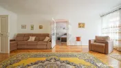 APARTAMENT ISTORIC 110 MP CU POD SI VEDERE SPRE STRADA RE... 