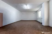 Casă individuală cu potențial comercial excelent in ca... 