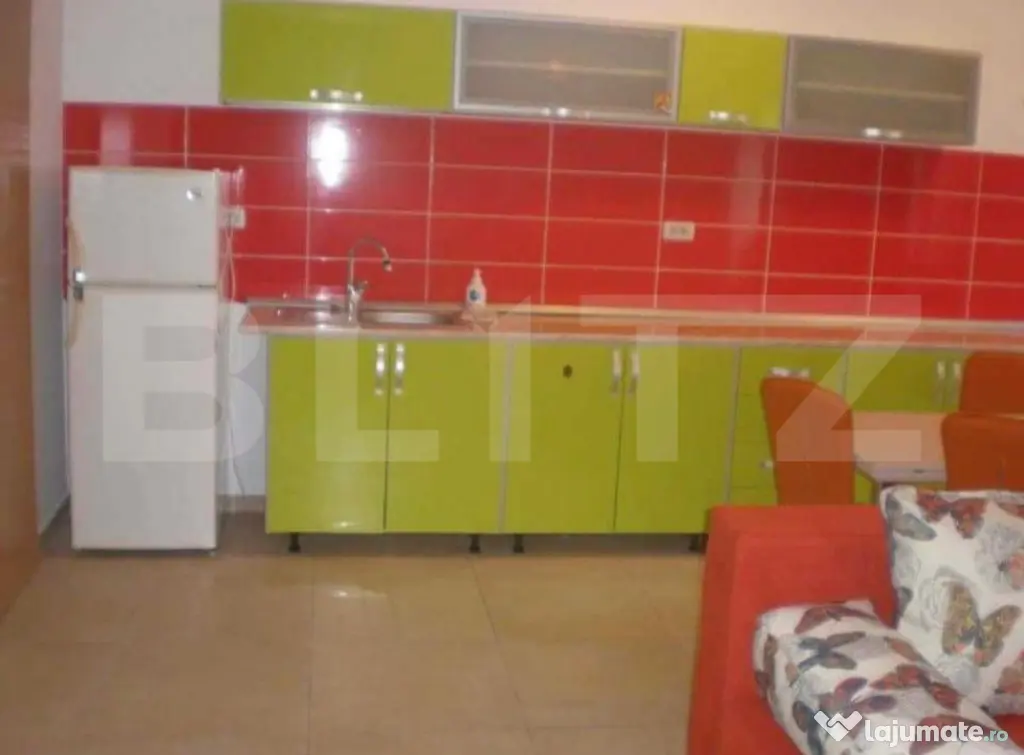 Apartament 2 camere, decomandat, etaj 10/11 cu priveliste, b