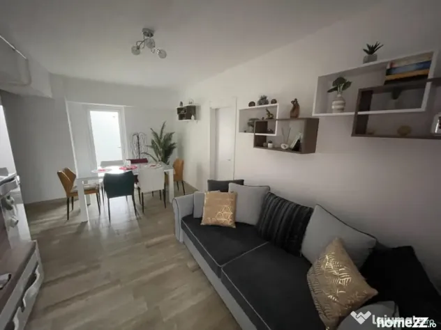 Apartament 3 camere, decomandat 80 mp, zona Garii - Rovine R - Craiova (Dolj)