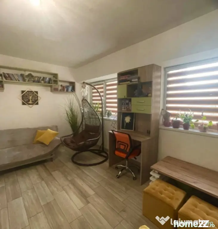Apartament 3 camere, decomandat 80 mp, zona Garii - Rovine R - Craiova (Dolj)