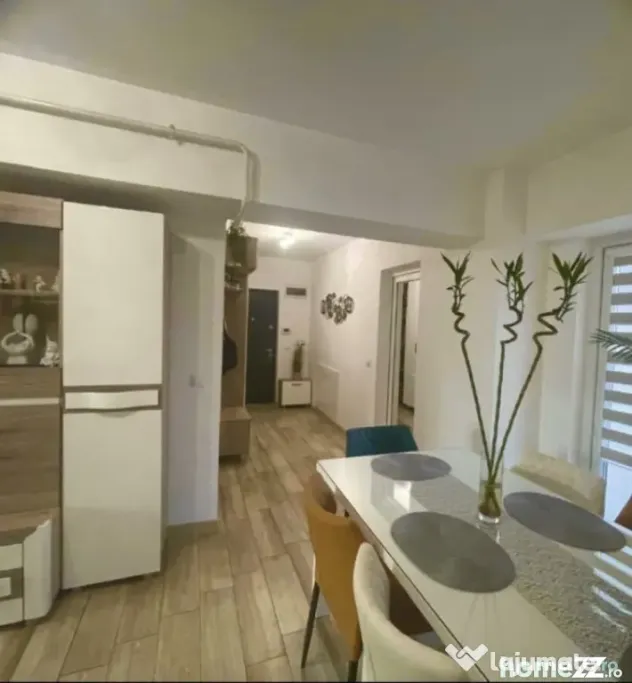 Apartament 3 camere, decomandat 80 mp, zona Garii - Rovine R - Craiova (Dolj)