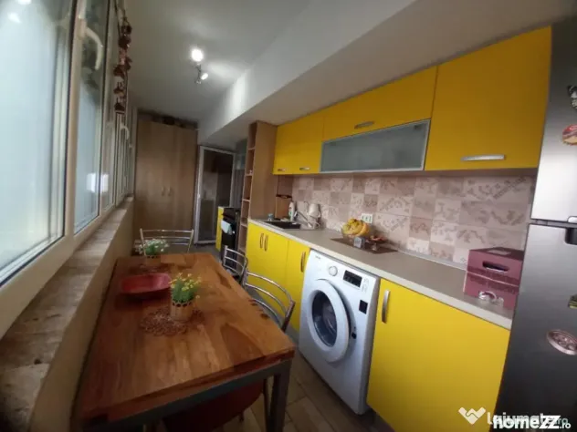 Apartament 3 camere, decomandat 80 mp, zona Garii - Rovine R - Craiova (Dolj)