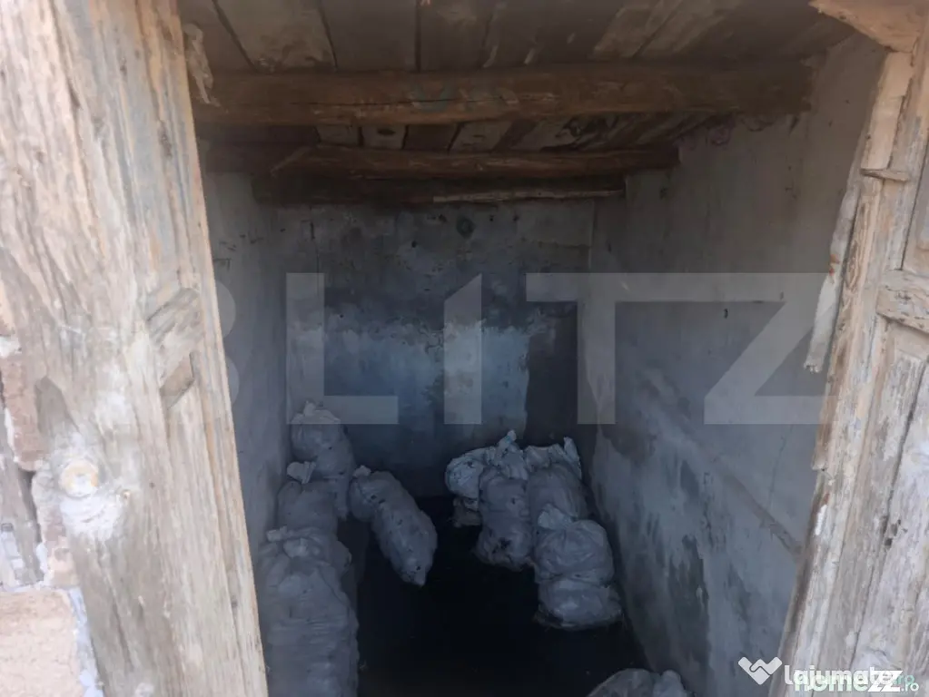 Casa individuala, 100 mp, teren 5000 mp, zona Mogosani - Mogosani (Dambovita)