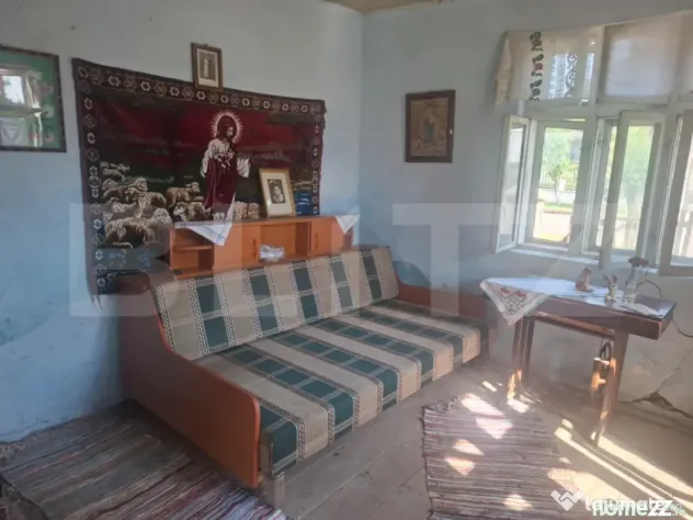 Casa individuala, 100 mp, teren 5000 mp, zona Mogosani - Mogosani (Dambovita)