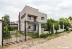 Casă gata de mutat, 5 cam, teren 507mp, stradă privata,...