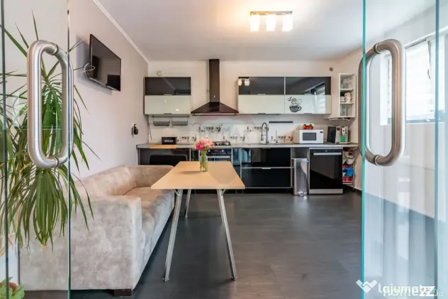 Casă gata de mutat, 5 cam, teren 507mp, stradă privata,...