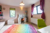 Casă gata de mutat, 5 cam, teren 507mp, stradă privata,... 