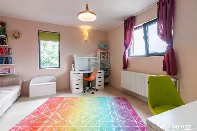 Casă gata de mutat, 5 cam, teren 507mp, stradă privata,...