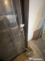 Usa de apartament metalica 
