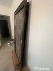 Usa de apartament metalica 