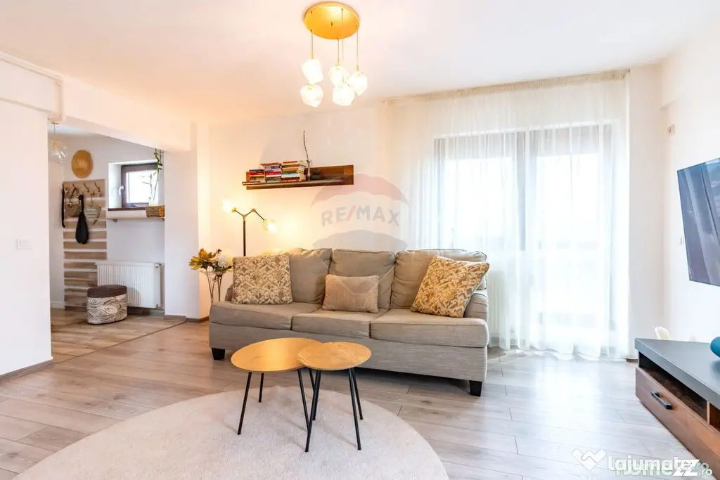 Apartament 3 camere de vânzare | Terasă 25 mp | Parcare...