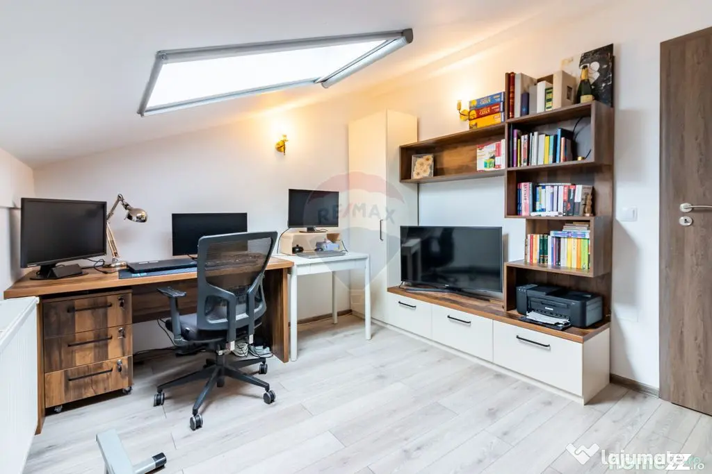 Apartament 3 camere de vânzare | Terasă 25 mp | Parcare...