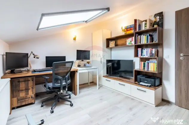Apartament 3 camere de vânzare | Terasă 25 mp | Parcare...