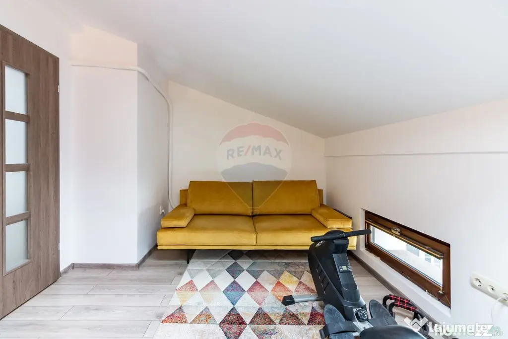 Apartament 3 camere de vânzare | Terasă 25 mp | Parcare...
