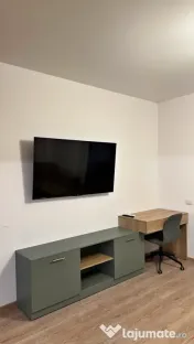Aparatorii patriei studio prima inchiriere
