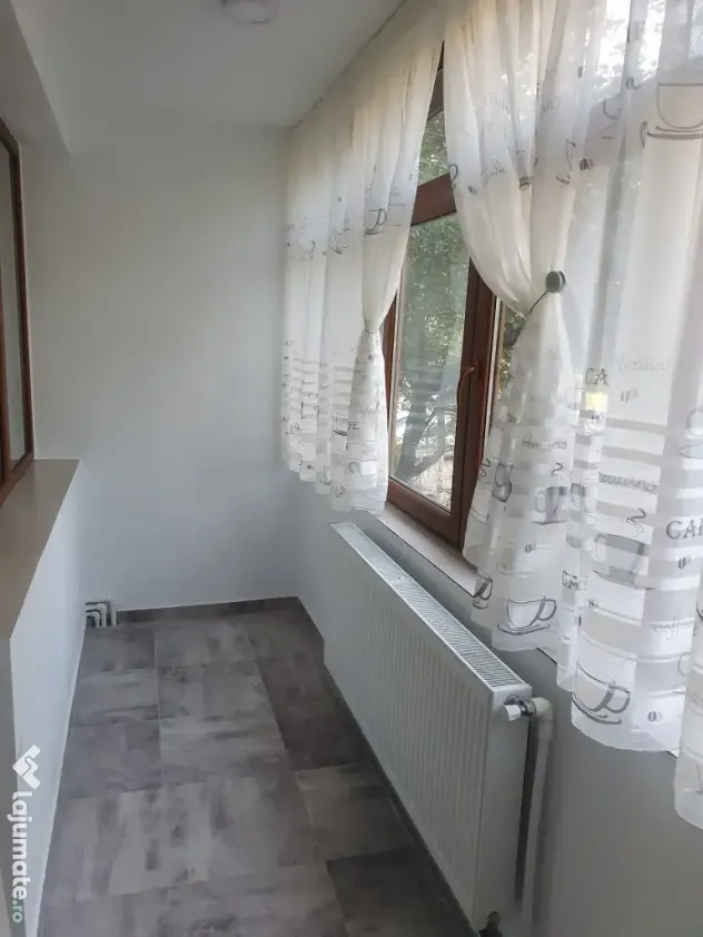 Persoana fizica inchiriez apartament 2 camere super central