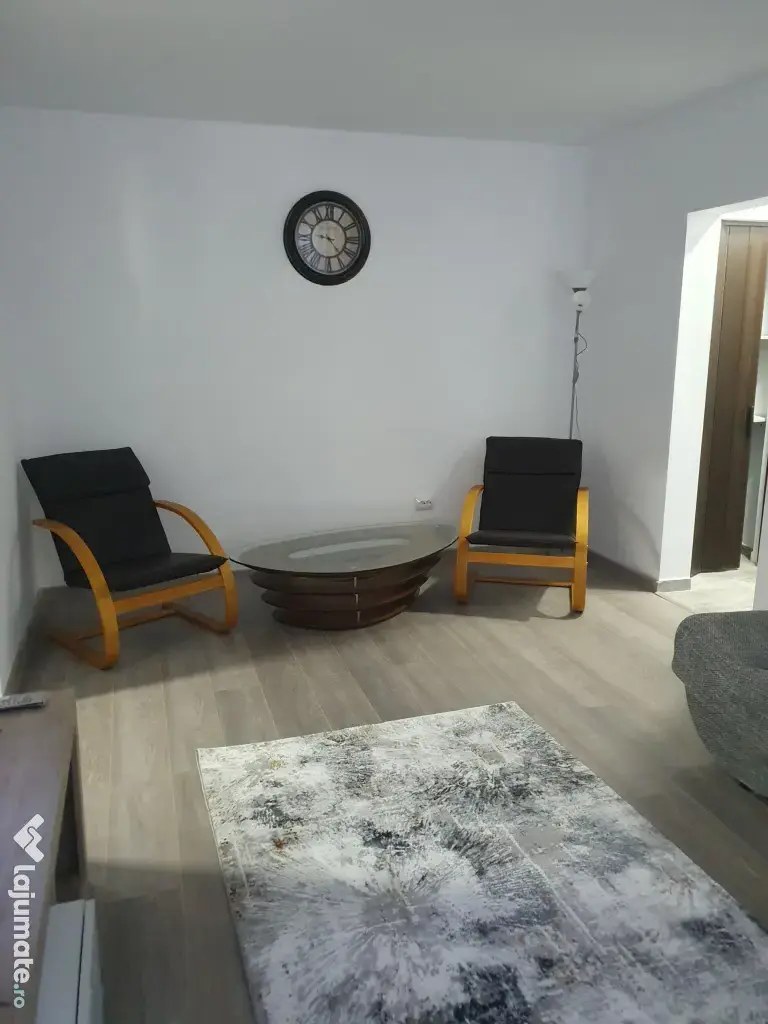 Persoana fizica inchiriez apartament 2 camere super central