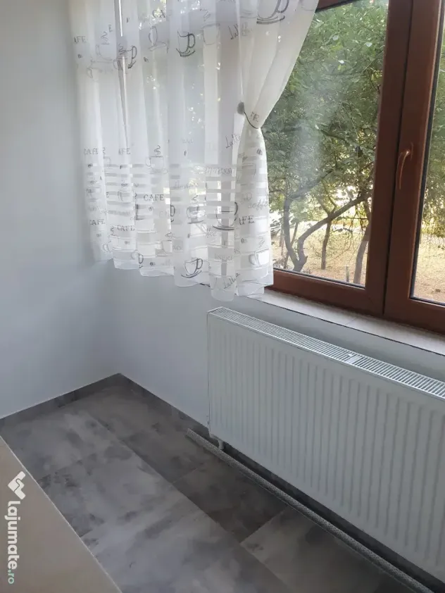 Persoana fizica inchiriez apartament 2 camere super central
