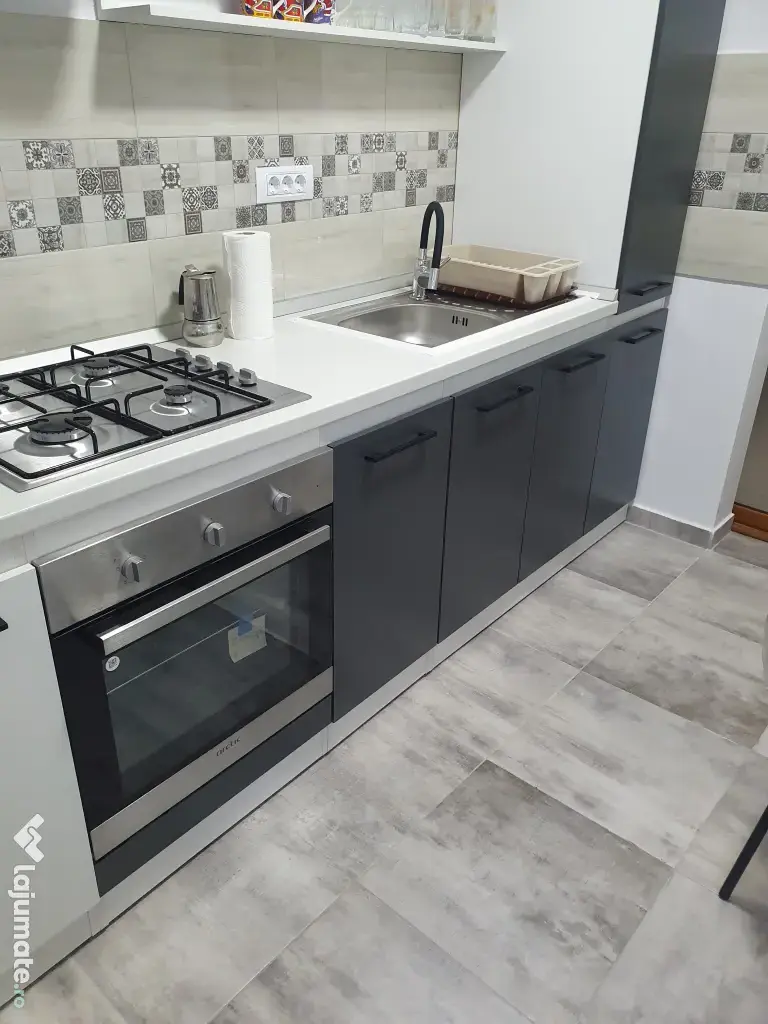 Persoana fizica inchiriez apartament 2 camere super central