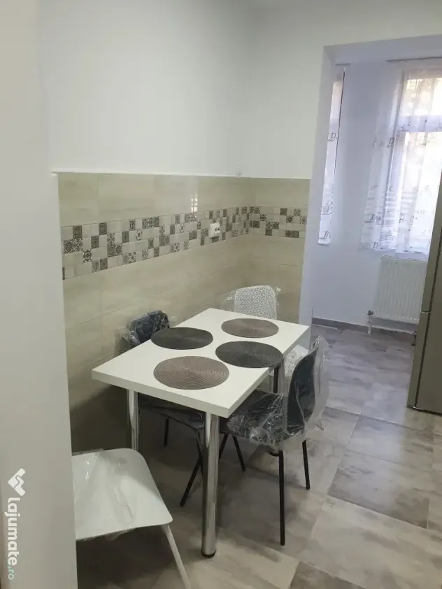 Persoana fizica inchiriez apartament 2 camere super central