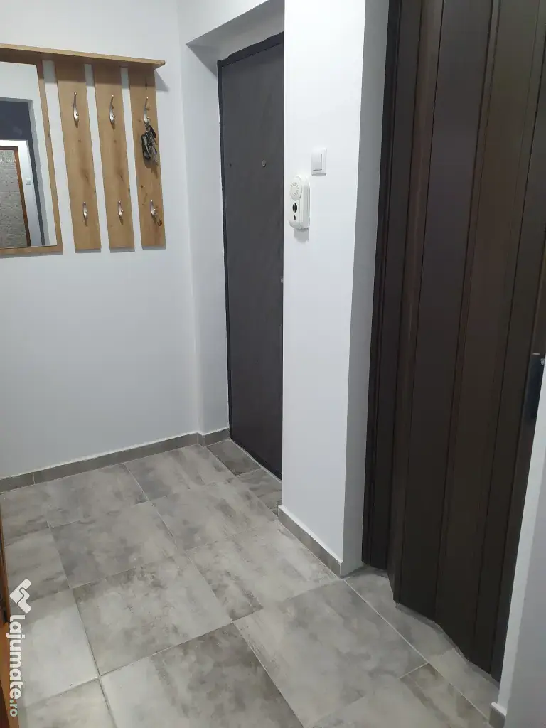 Persoana fizica inchiriez apartament 2 camere super central