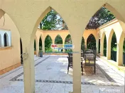 Vila stil florentin pe malul lacului,teren4043mp iesire la l