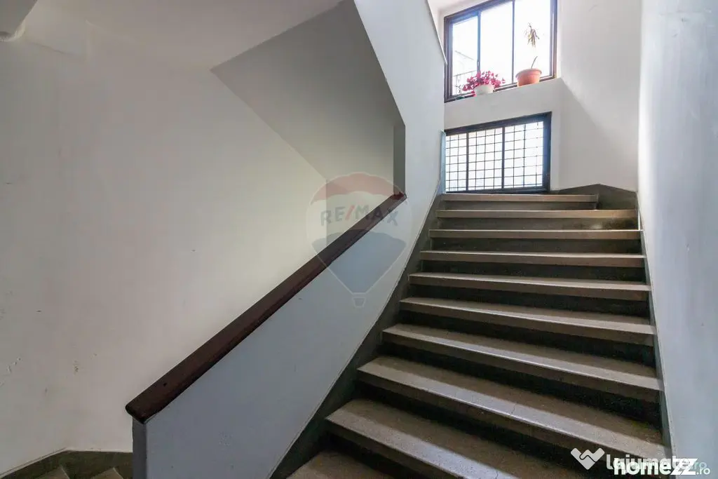 Apartament cu 1 camera vânzare în zona P-ta Universitatii