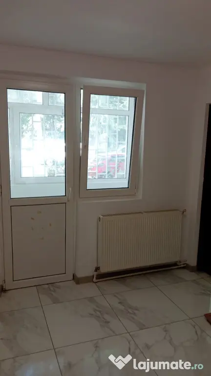 Apartament de închiriat ca spațiu comercial