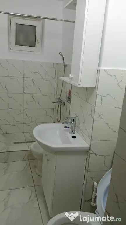 Apartament de închiriat ca spațiu comercial