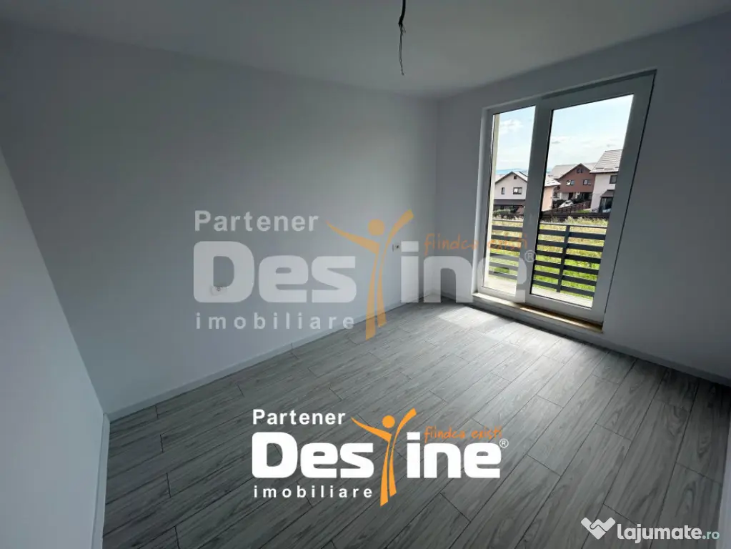 Casă tip duplex 108 mp utili - 250 mp teren Valea Lupului